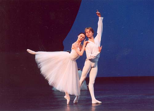 jr_etudes_zakharova_sarafanov_pdd_500.jpg